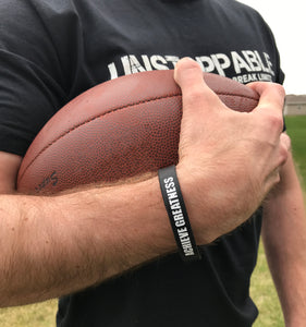 ACHIEVE GREATNESS WRISTBAND